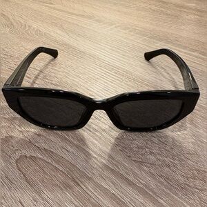 Burberry Black Sunglasses  Style#BE4463D